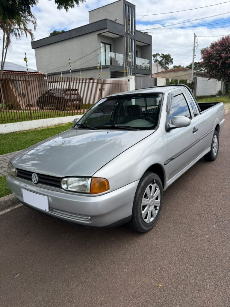 Saveiro CL 1.6 ano 2000